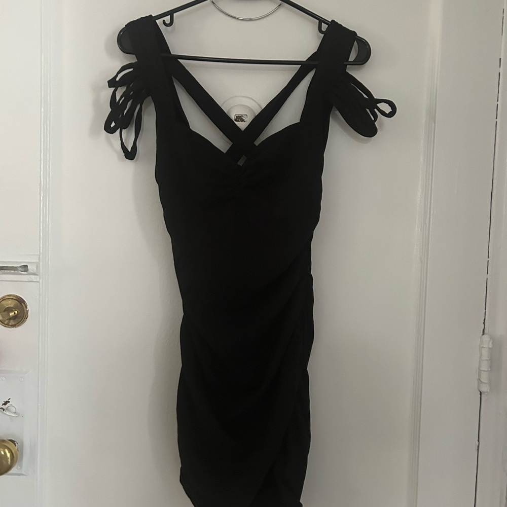 Miss Be Elegant Black bodycon Dress